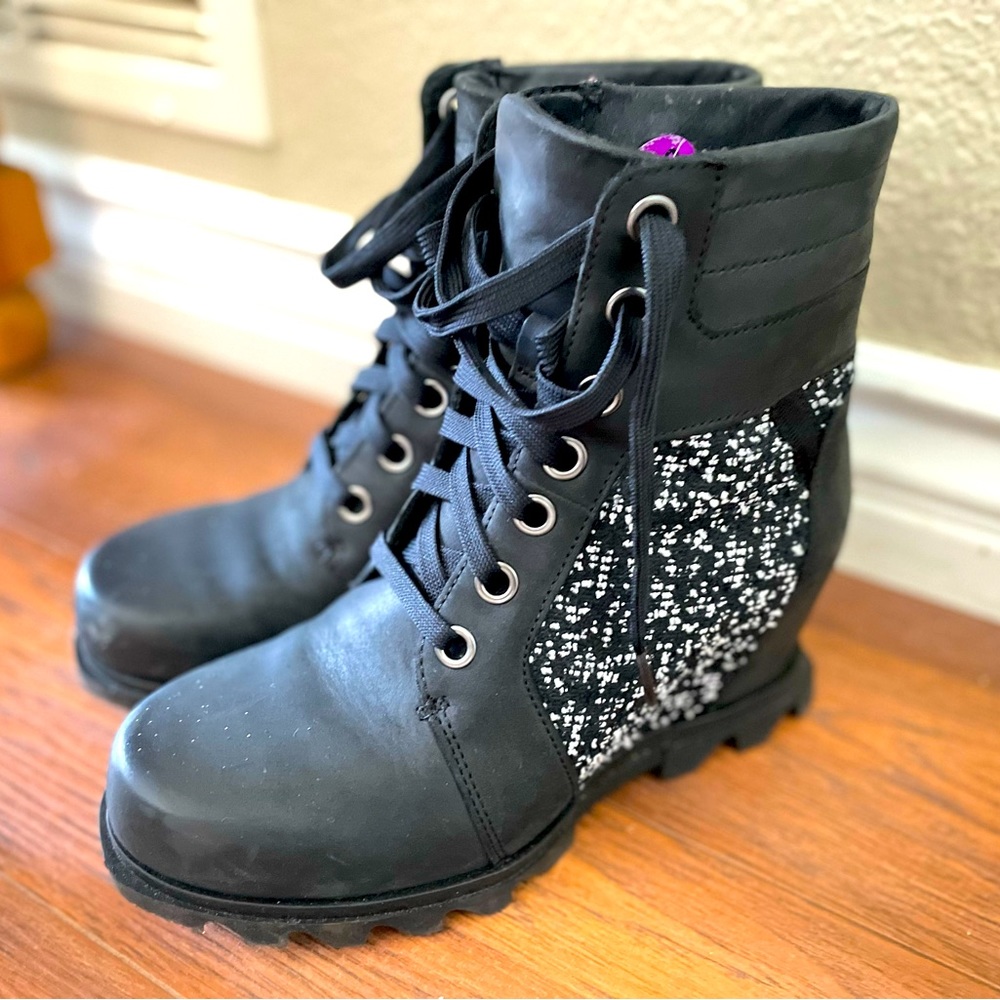 Sorel Joan of Arctic 8.5 black boots